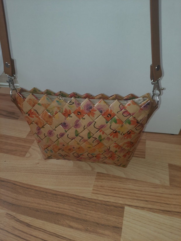 Geanta model floral