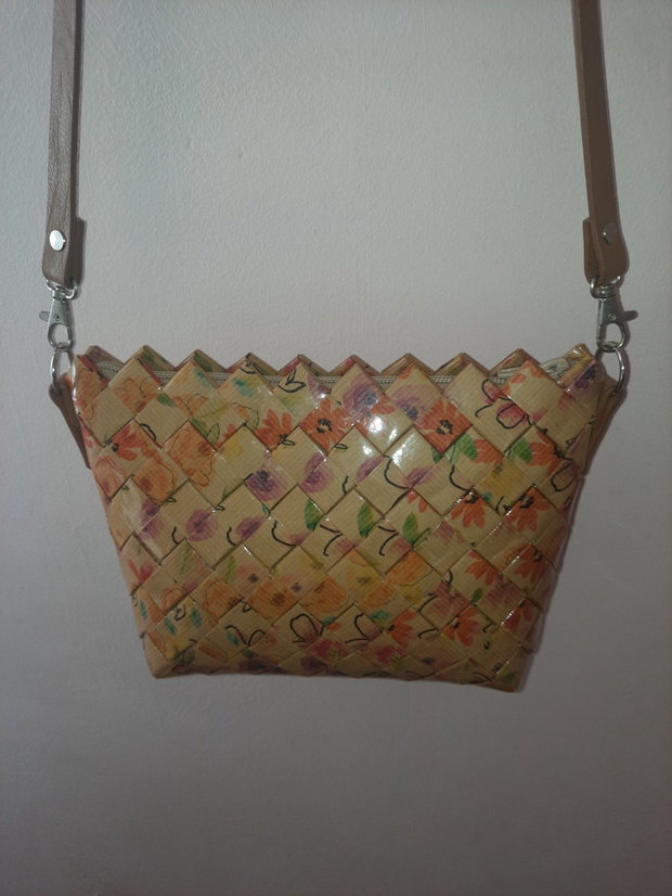 Geanta model floral