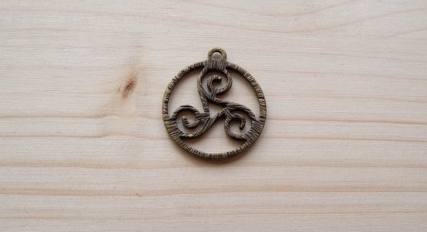 Pandantiv Triskelion celtic