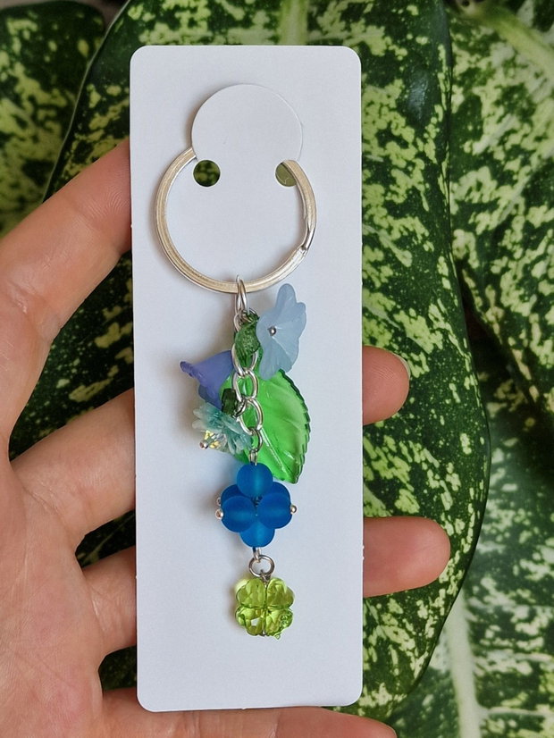 Breloc floral albastru