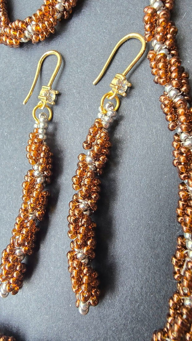 Honey Spiral  Set handmade din mărgele Preciosa Ornela