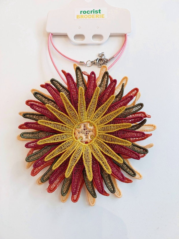 Colier Crizantemă Elegantă Colier Brodat