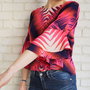 Bluza Lejera Volane Joc Geometric Ciclam