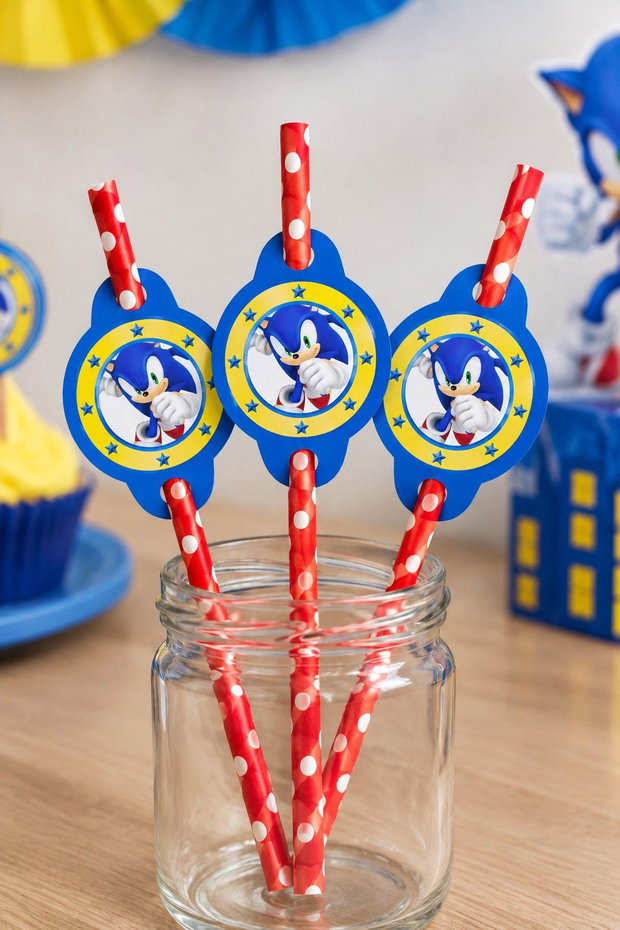 Paie pentru suc decorate Sonic