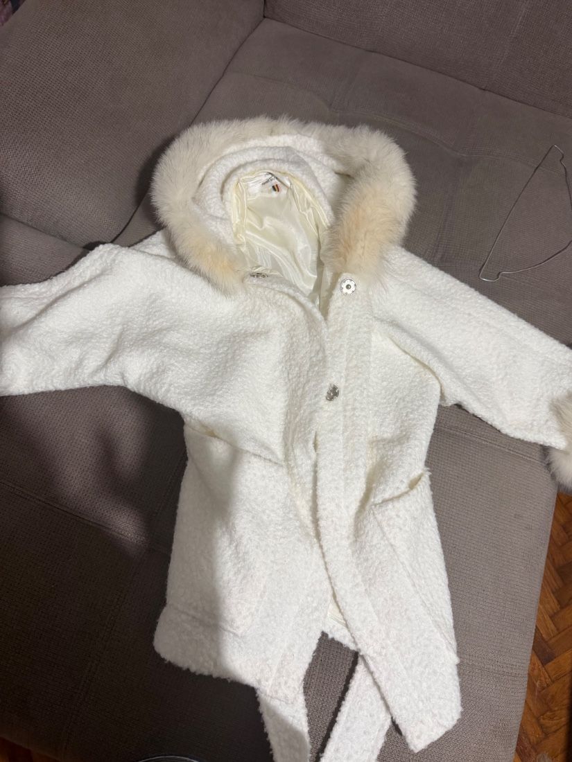 Capă din lână și blană naturală