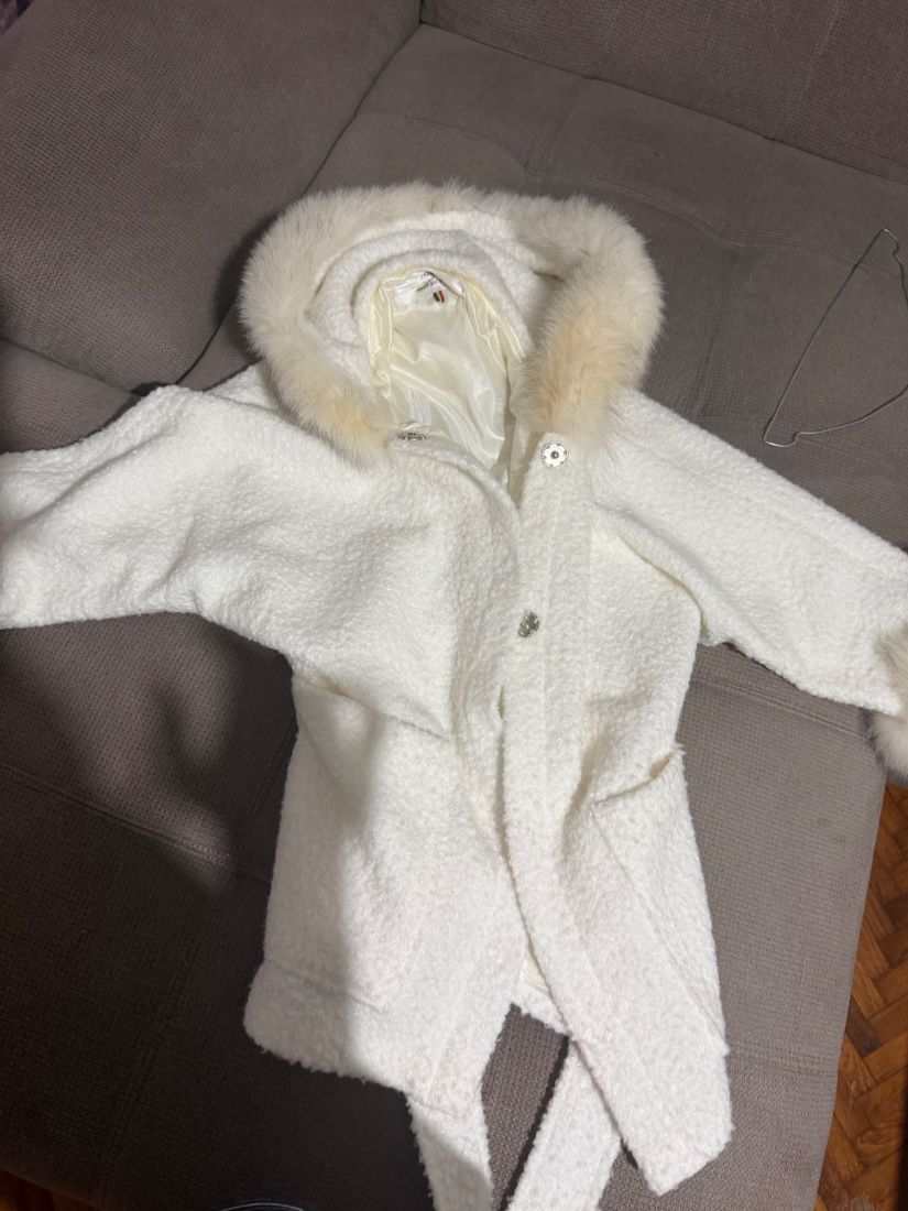 Capă din lână și blană naturală