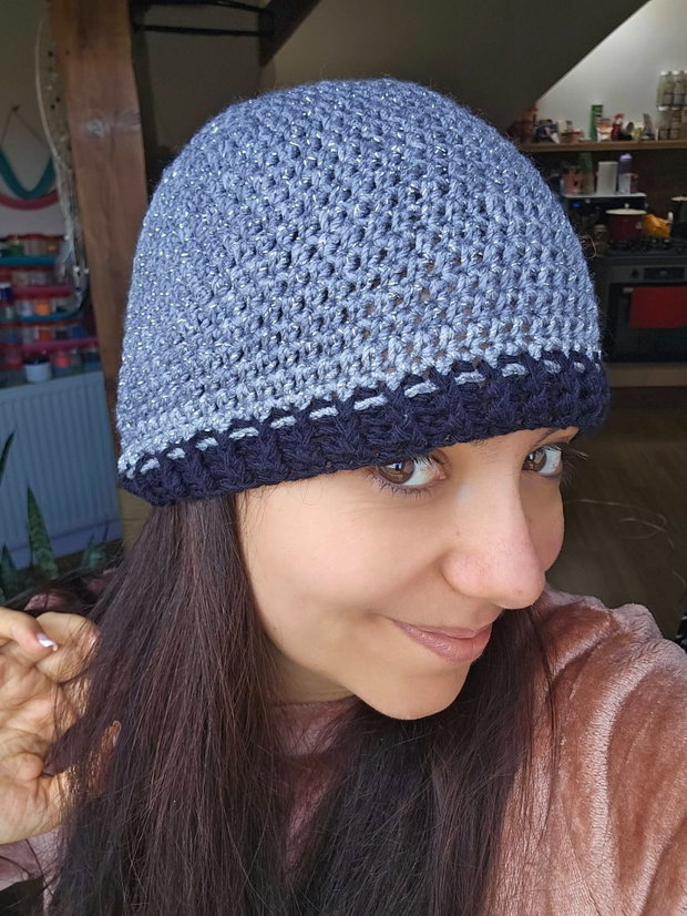 Căciulă croșetată handmade Sclipiri de Iarnă