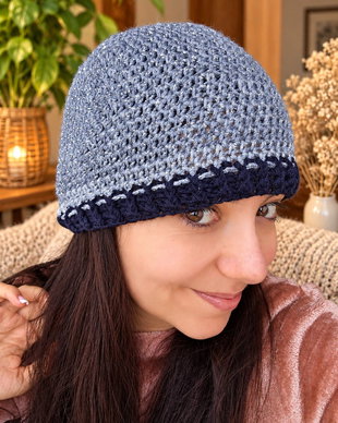 Căciulă croșetată handmade Sclipiri de Iarnă