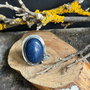 Inel reglabil, supradimensionat din argint 925 partial oxidat cu piatra de lapis lazuli