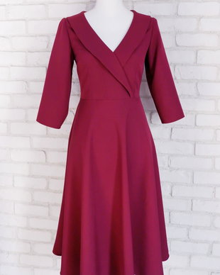 Rochie Clos Grena cu Guler Intors