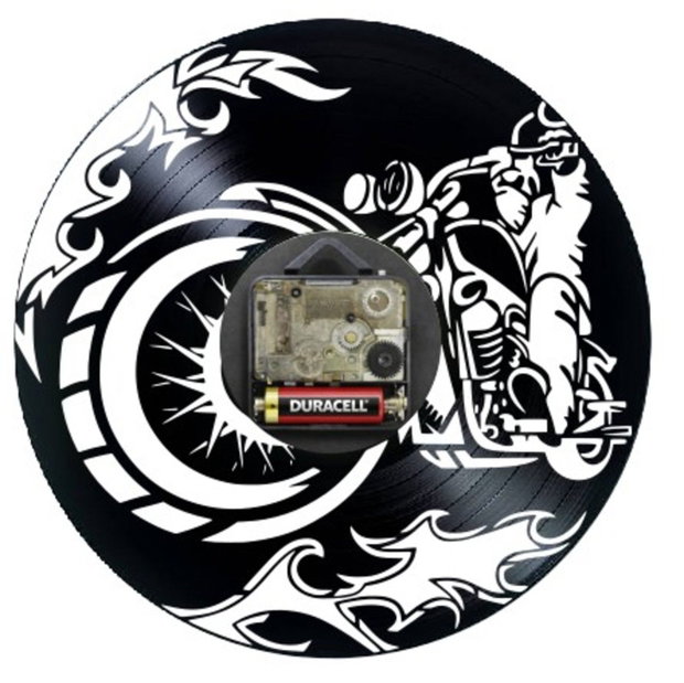 Ceas de perete decorativ realizat din disc de vinil, Model Motocicleta Biker Chopper Flacari, Negru, 30 cm