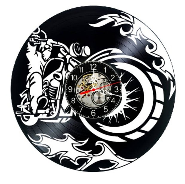 Ceas de perete decorativ realizat din disc de vinil, Model Motocicleta Biker Chopper Flacari, Negru, 30 cm