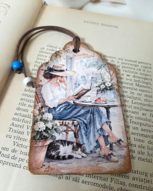 Semn de carte handmade - Cititul, un mic rasfat