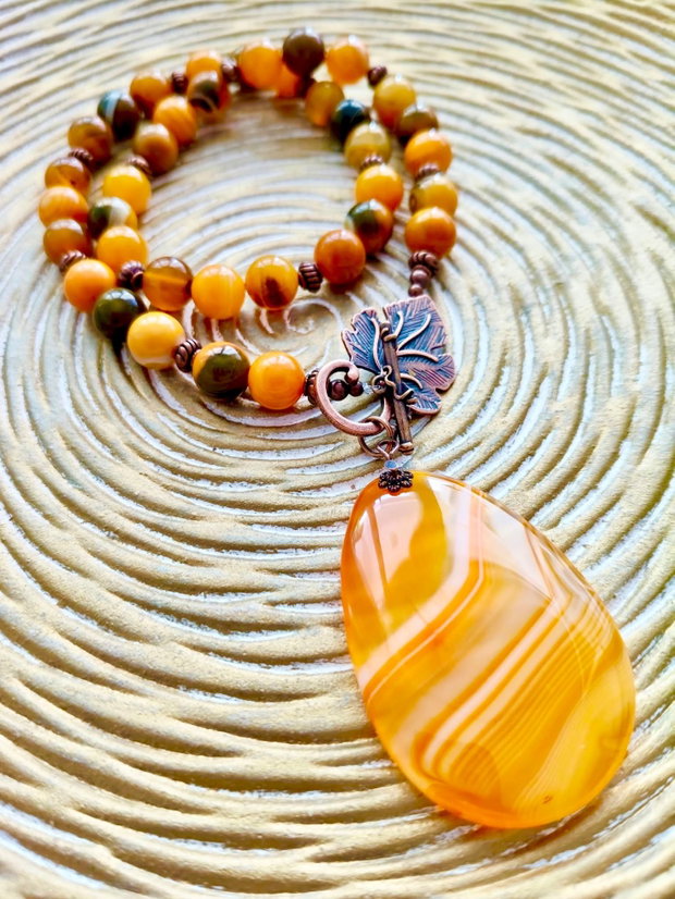 Colier vintage agate galbene