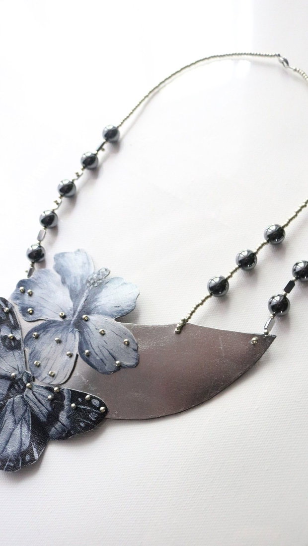Colier Fluture Floare argintiu