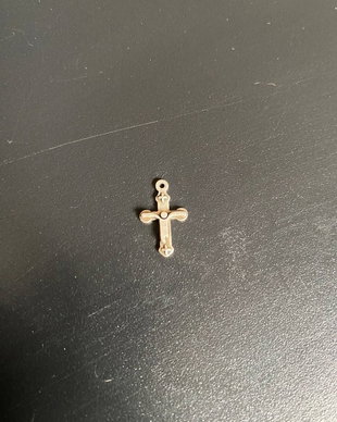 Charm cruciulita