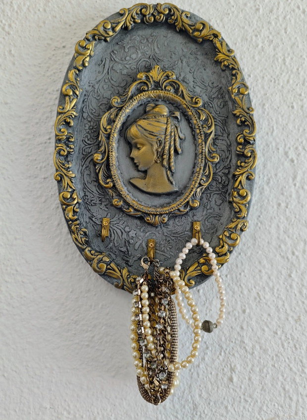 Curier decorativ-Camee