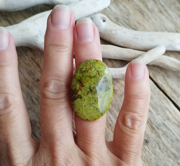 Inel reglabil opal verde, argint 925 rodiat. REZERVAT
