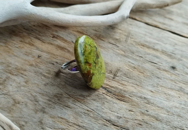 Inel reglabil opal verde, argint 925 rodiat. REZERVAT