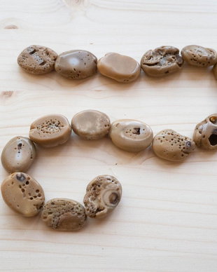 Mărgele din coral fosil natural  nuggets neregulate