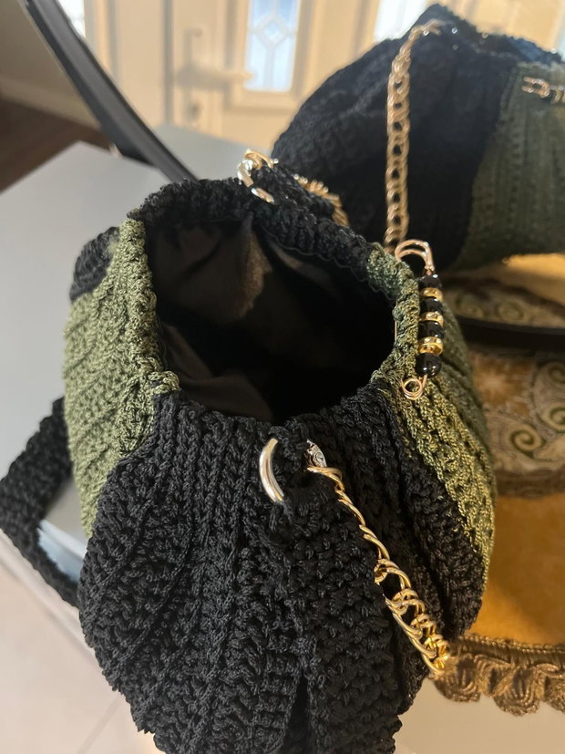Gentuță verde cu negru