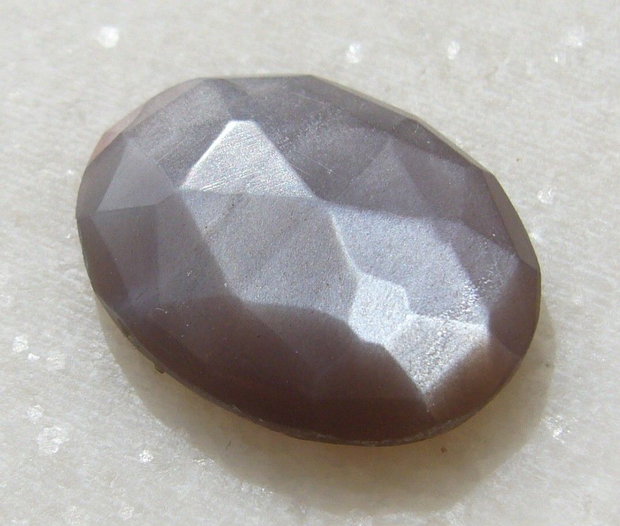 Piatra lunii fatetata cabochon aprox 20.5x15x4.5 mm