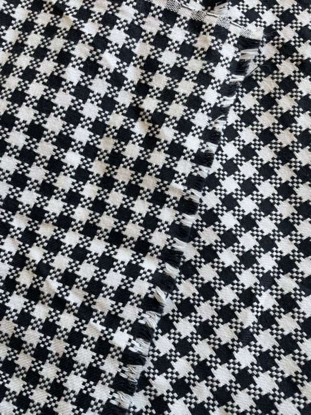 Material carouri (Chanel Look a like)