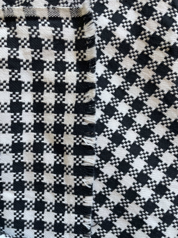 Material carouri (Chanel Look a like)