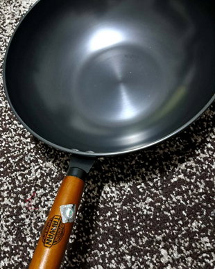 Tigaie WOK Profesional