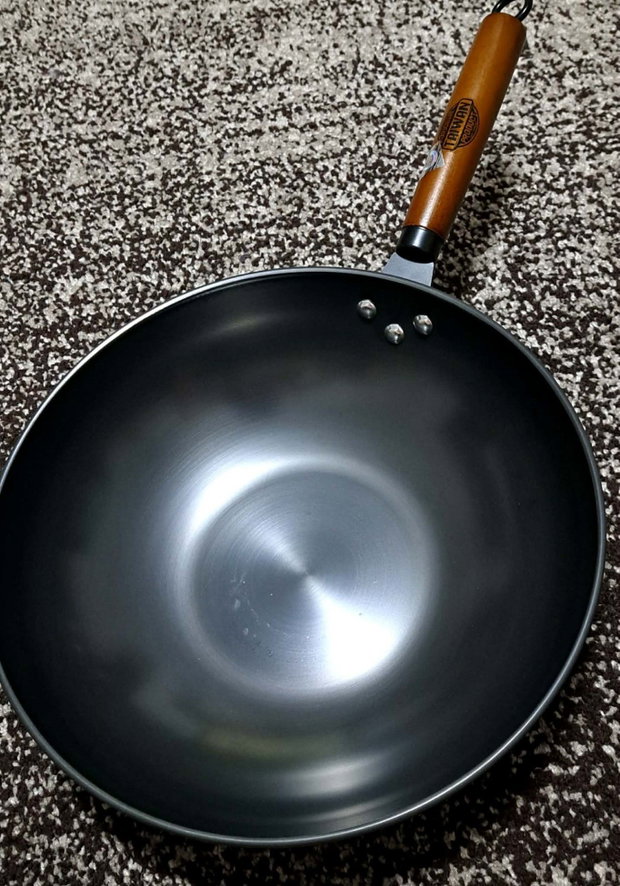 Tigaie WOK Profesional