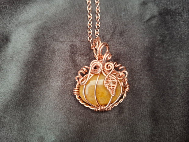 Colier handmade cu medalion dovleac din aventurin și cupru