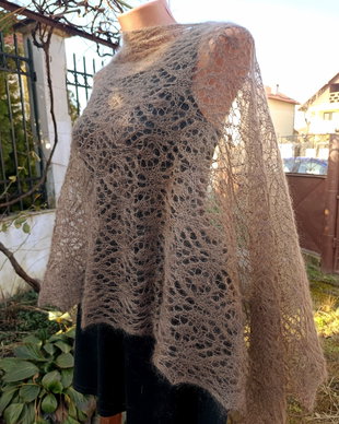 Eșarfă maro din mohair cu mătase, tricotată manual