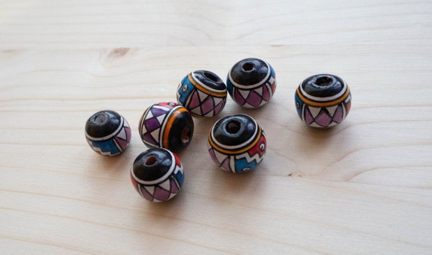 Mărgele din ceramică peruană