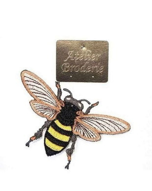 Brosa Albina Brodata