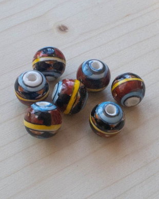 Mărgele ceramice multicolore
