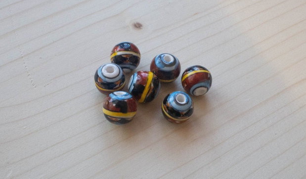 Mărgele ceramice multicolore