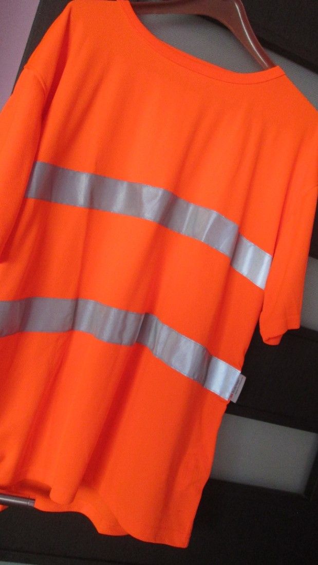 tricou reflectorizant L