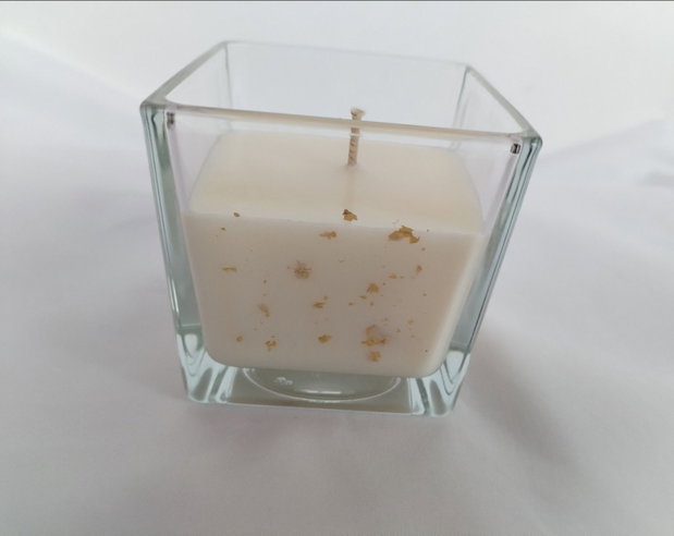 Lumanare parfumata din ceara de soia - Ylang&Amber 180 g