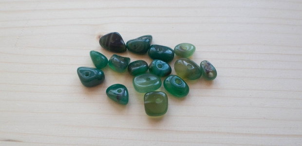 Lot mărgele jad verde, forme neregulate