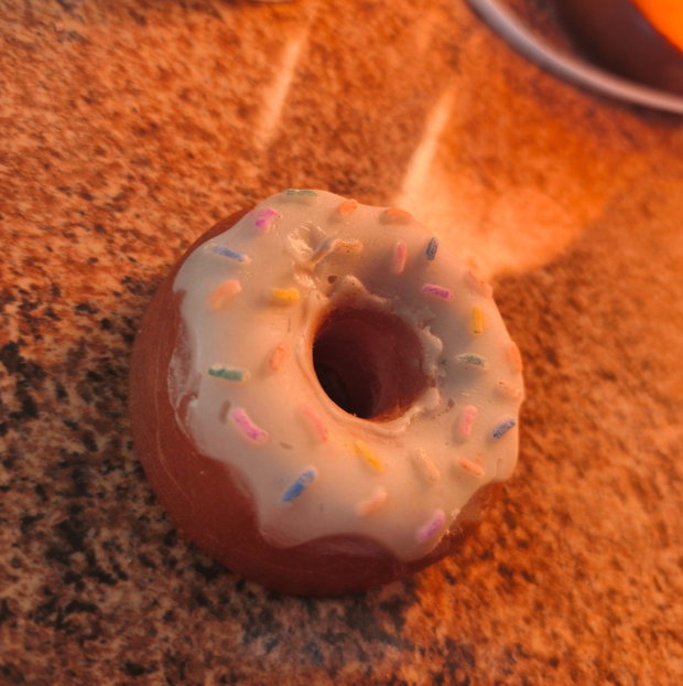 Lumânare handmade Donut cu glazură