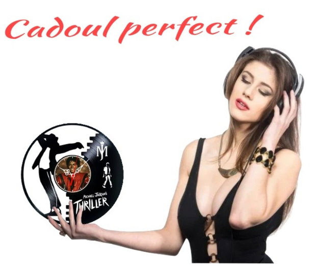 Ceas de perete decorativ realizat din disc de vinil, Model Michael Jackson Thriller Pop Star, Negru, 30 cm