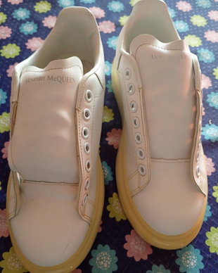 Vând adidași alexander mcqueen