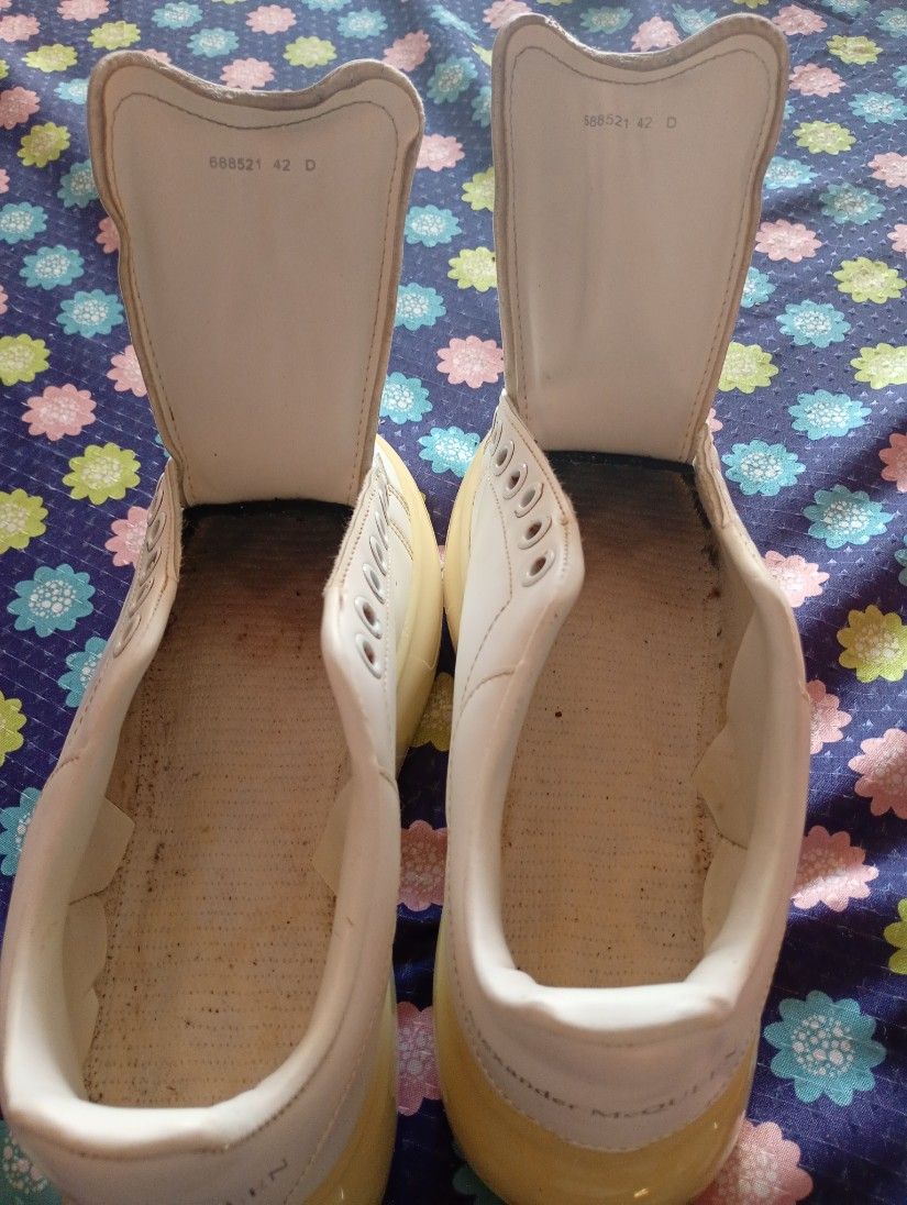 Vând adidași alexander mcqueen