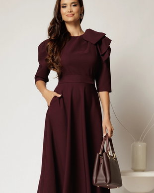 Rochie midi mov pruna clos cu funda ampla pe umar si cordon detasabil