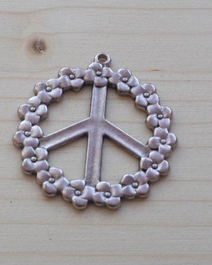 Pandantiv Peace cu flori