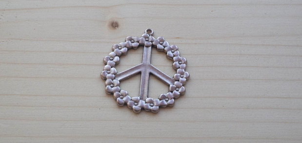 Pandantiv Peace cu flori