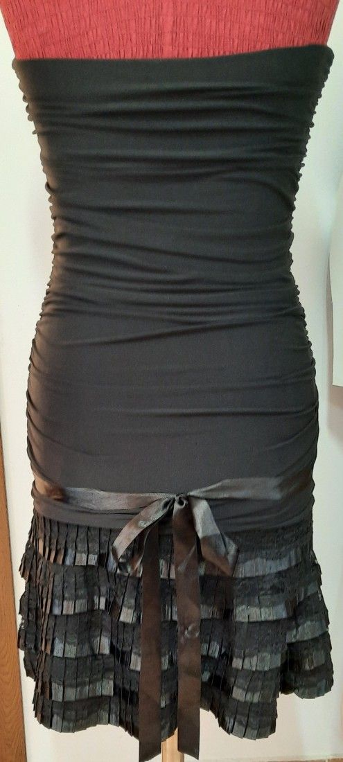 Rochie neagră cu elastan