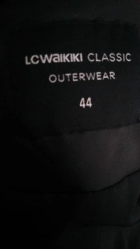 Geacă puffer din piele ecologică LC Waikiki Classic mărimea 44 / XL - XXL neagră