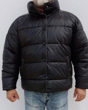Geacă puffer din piele ecologică LC Waikiki Classic mărimea 44 / XL - XXL neagră