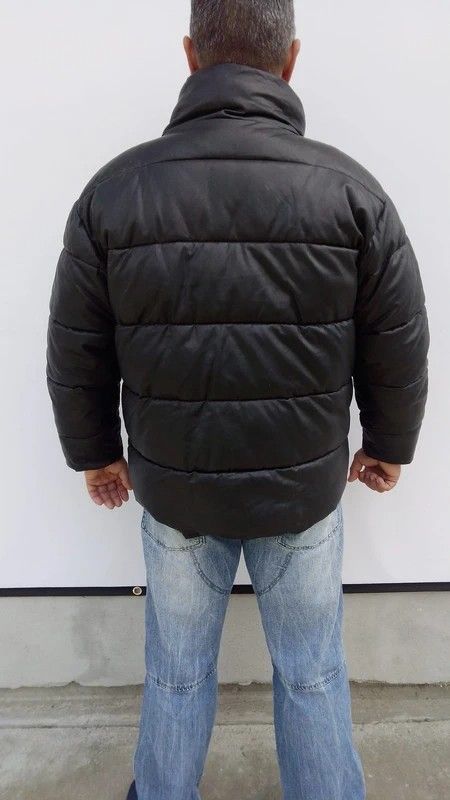Geacă puffer din piele ecologică LC Waikiki Classic mărimea 44 / XL - XXL neagră